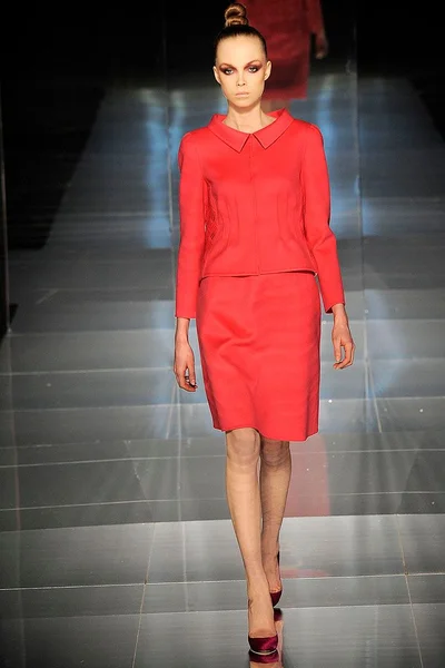 Look 12